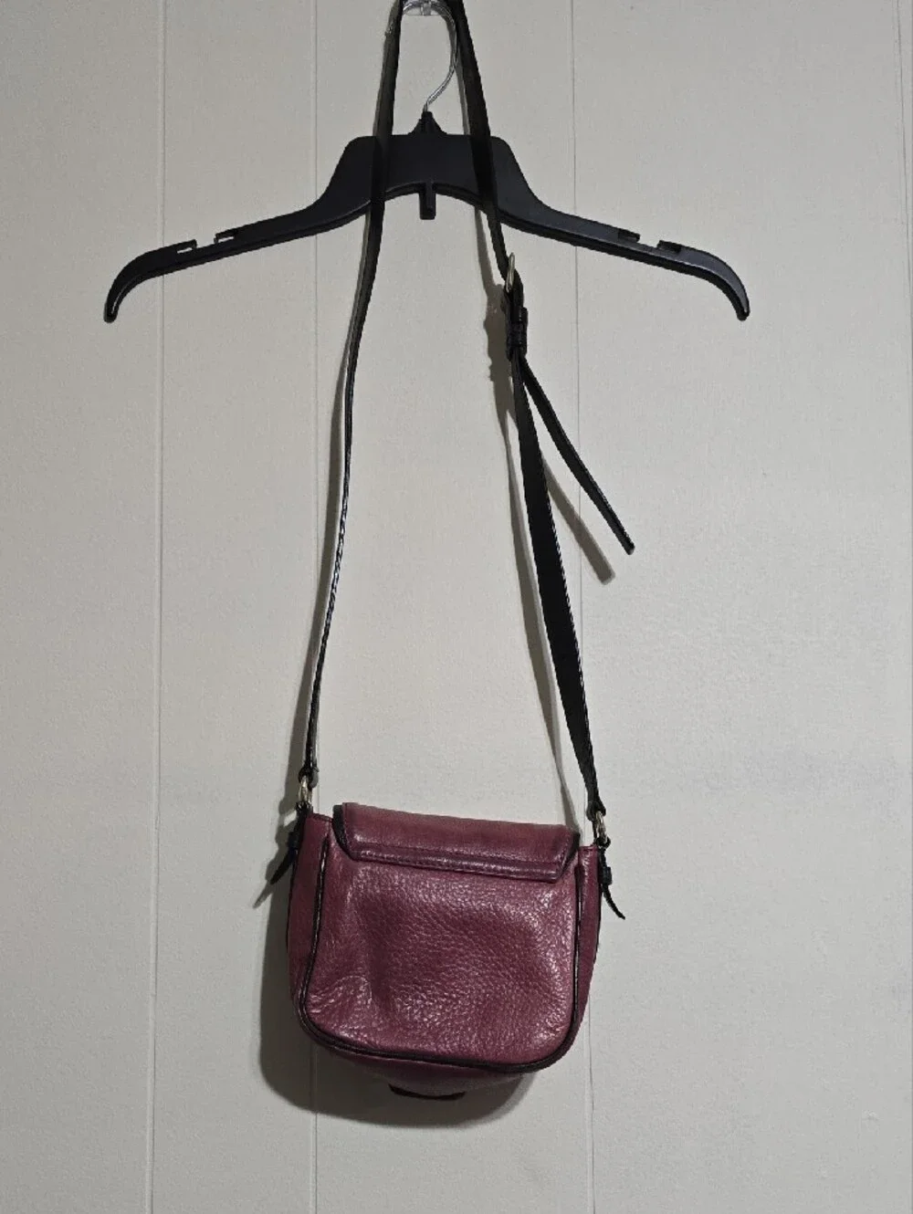 kate spade compact burgundy